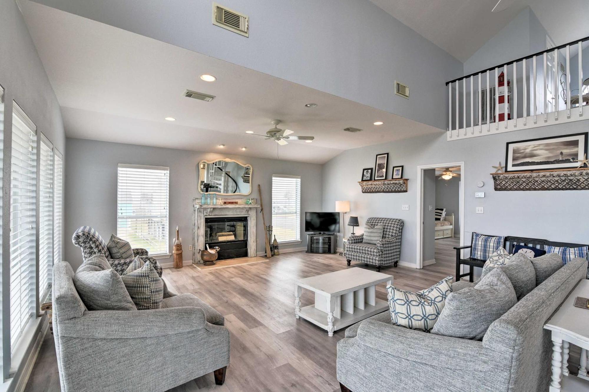 Oceanfront Galveston Home - Walk To Beach! Eksteriør bilde