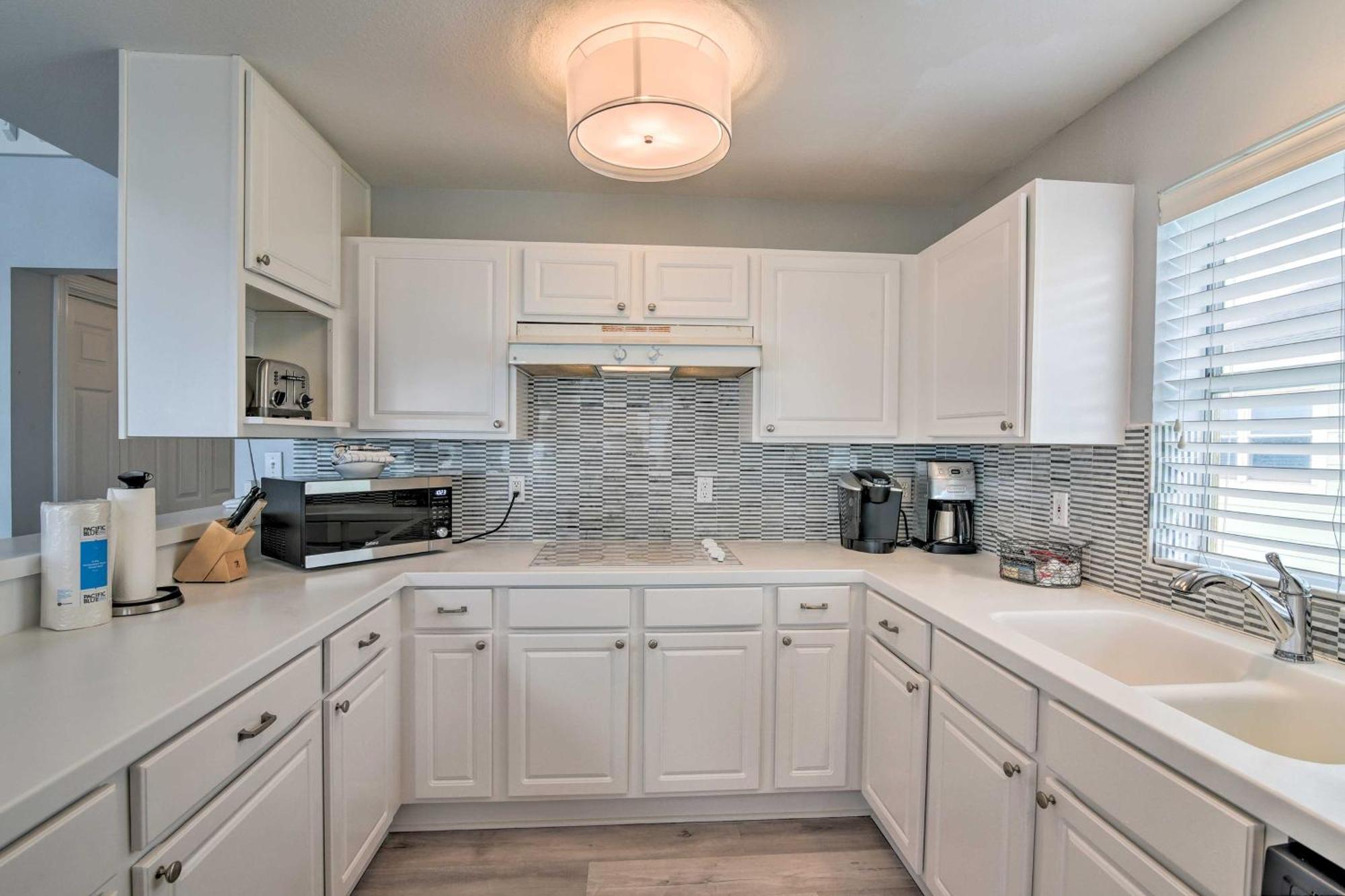 Oceanfront Galveston Home - Walk To Beach! Eksteriør bilde
