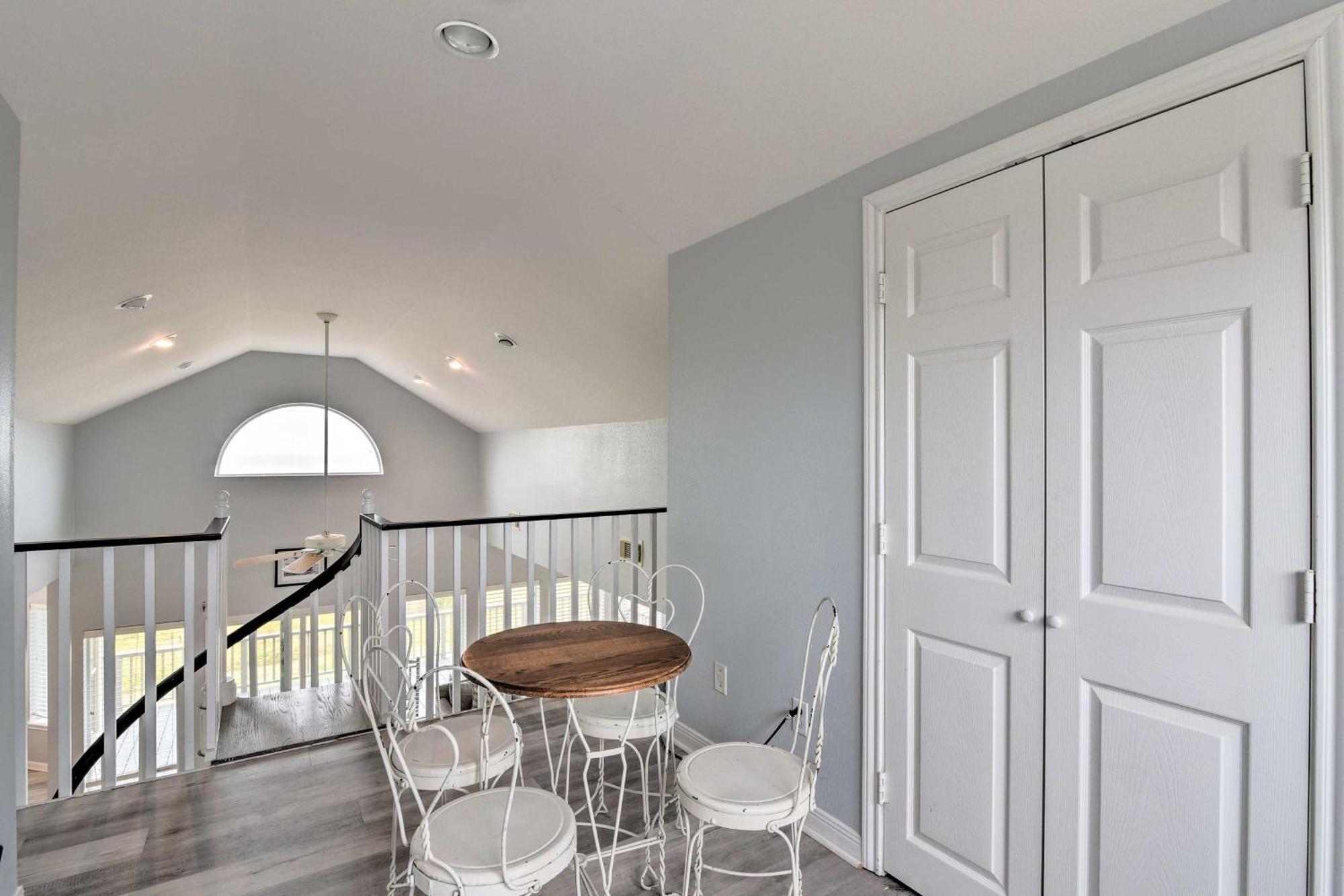 Oceanfront Galveston Home - Walk To Beach! Eksteriør bilde