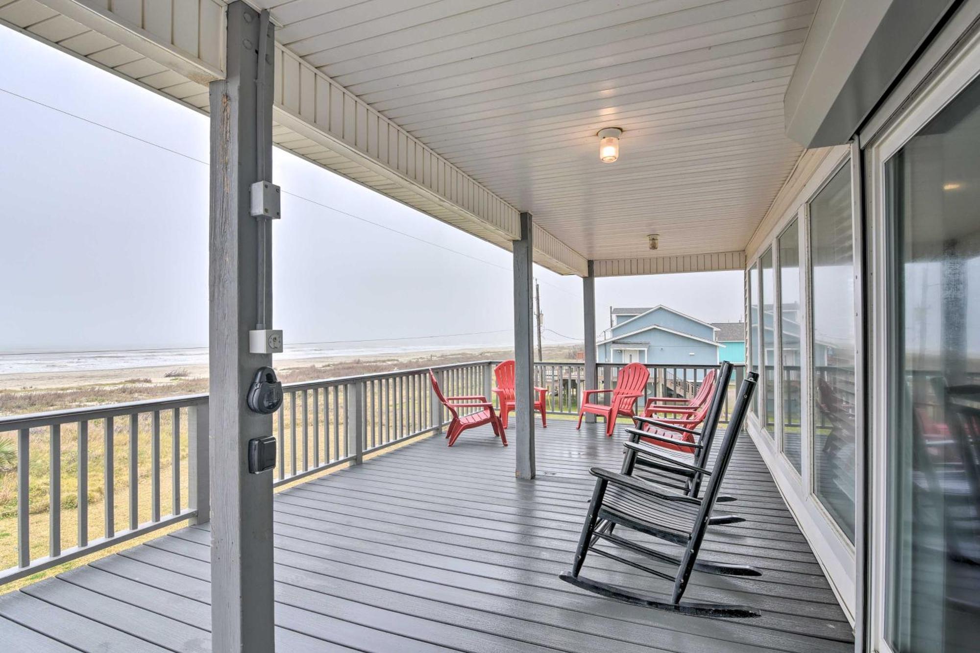 Oceanfront Galveston Home - Walk To Beach! Eksteriør bilde