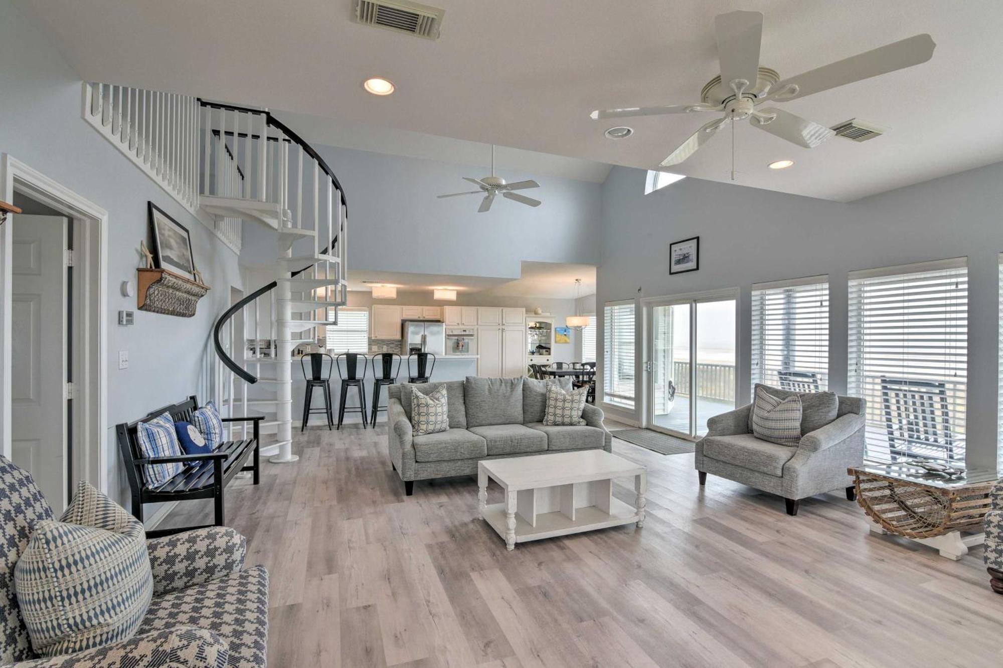 Oceanfront Galveston Home - Walk To Beach! Eksteriør bilde